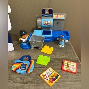 Little people Fisher price  Aldi set NEW